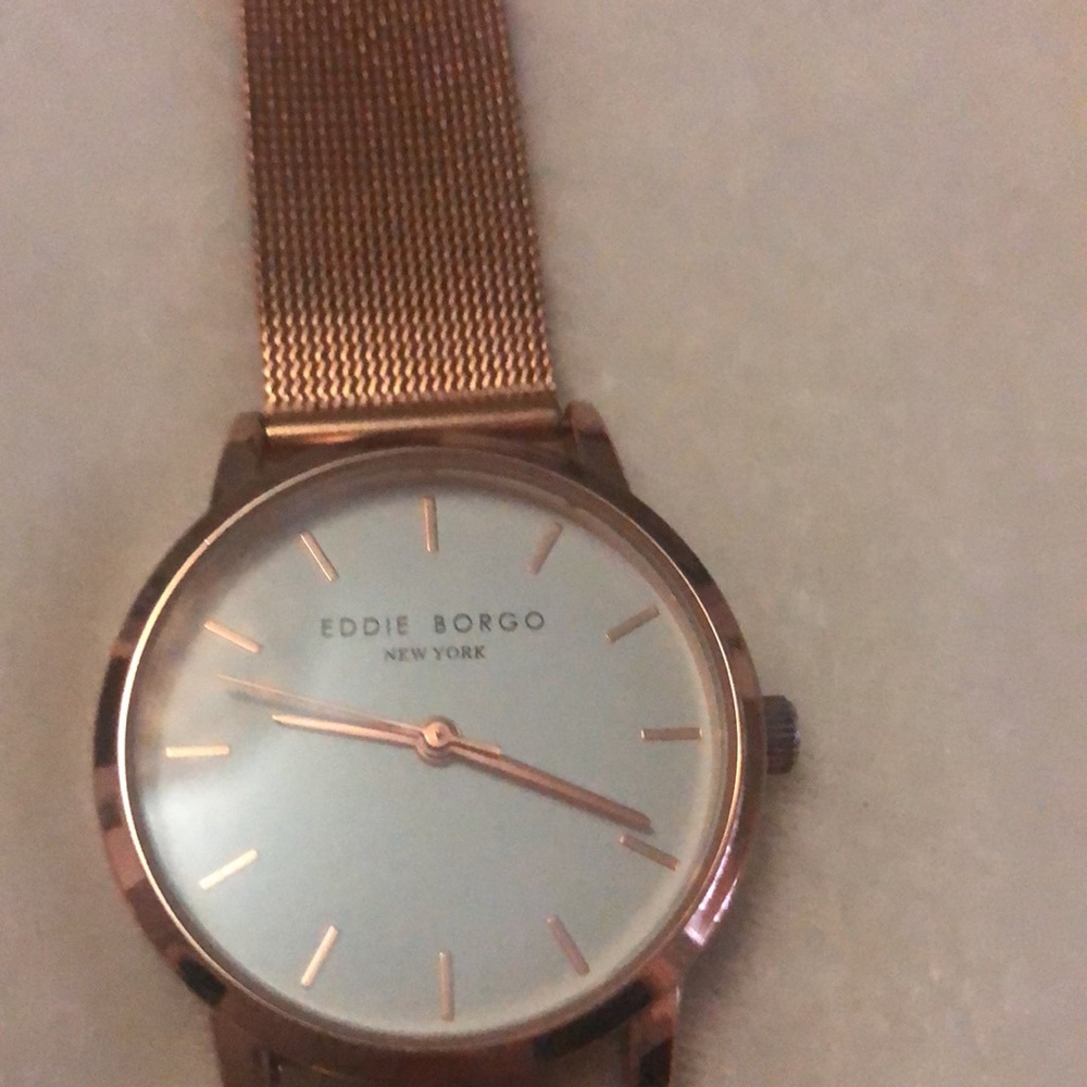 Watch - Picture 4 of 4